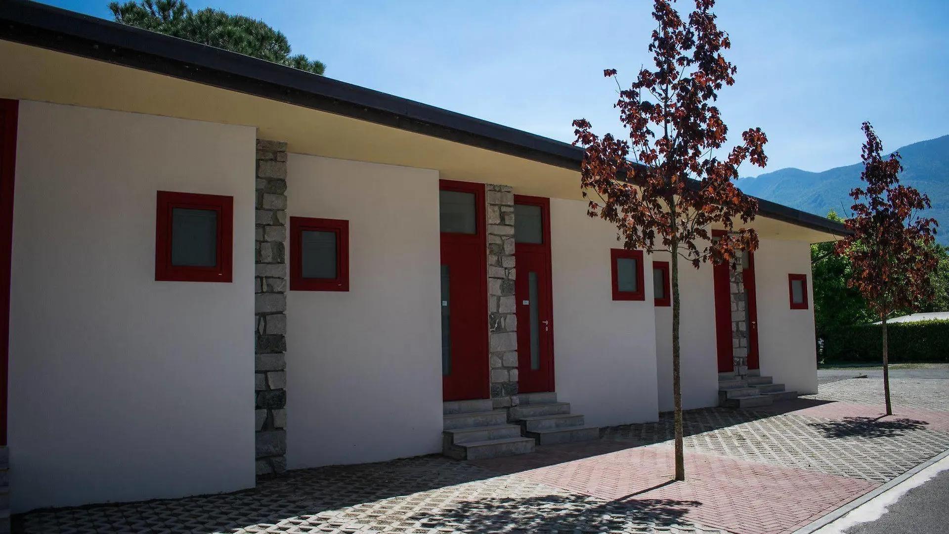 **  Hotel Camping Europa Домазо Италия